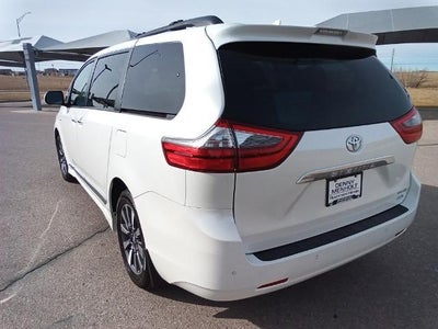 2020 Toyota Sienna XLE AWD 7-Passenger (Natl)