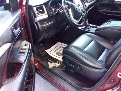 2017 Toyota Highlander XLE V6 AWD (Natl)