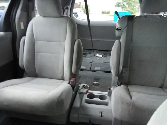 2020 Toyota Sienna LE FWD 8-Passenger (Natl)
