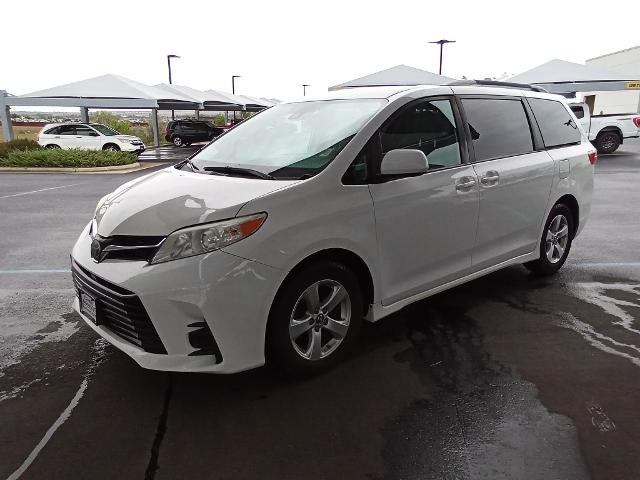 2020 Toyota Sienna LE FWD 8-Passenger (Natl)