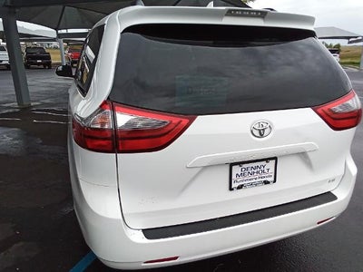 2020 Toyota Sienna LE FWD 8-Passenger (Natl)