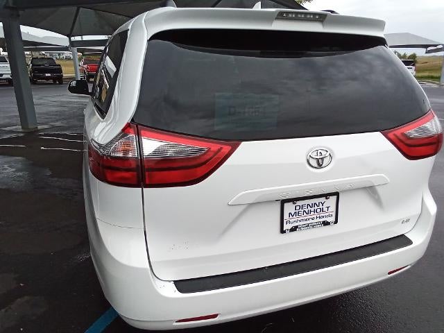 2020 Toyota Sienna LE FWD 8-Passenger (Natl)