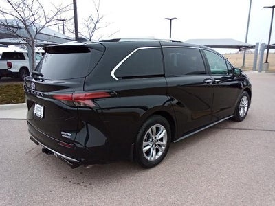2023 Toyota Sienna Limited AWD 7-Passenger (Natl)