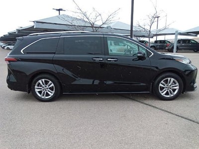2023 Toyota Sienna Limited AWD 7-Passenger (Natl)