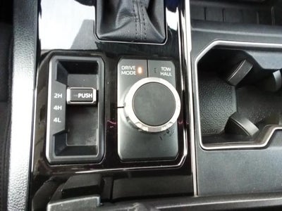 2023 Toyota Tundra 4WD 4WD SR5 CrewMax 5.5' Bed (Natl)