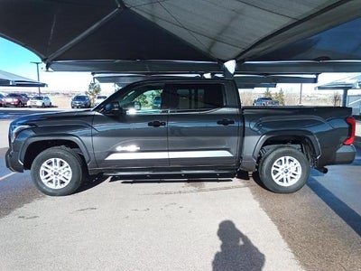 2023 Toyota Tundra 4WD 4WD SR5 CrewMax 5.5' Bed (Natl)