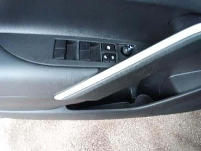 2023 Toyota Corolla Cross XLE 4WD (Natl)