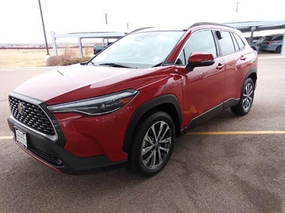 2023 Toyota Corolla Cross XLE 4WD (Natl)