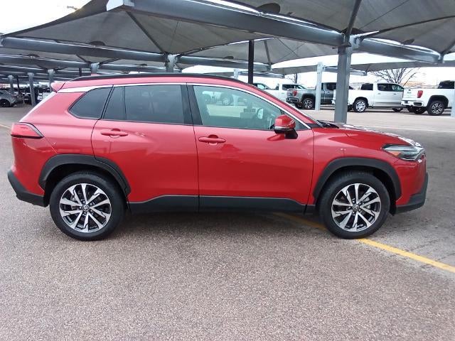 2023 Toyota Corolla Cross XLE 4WD (Natl)