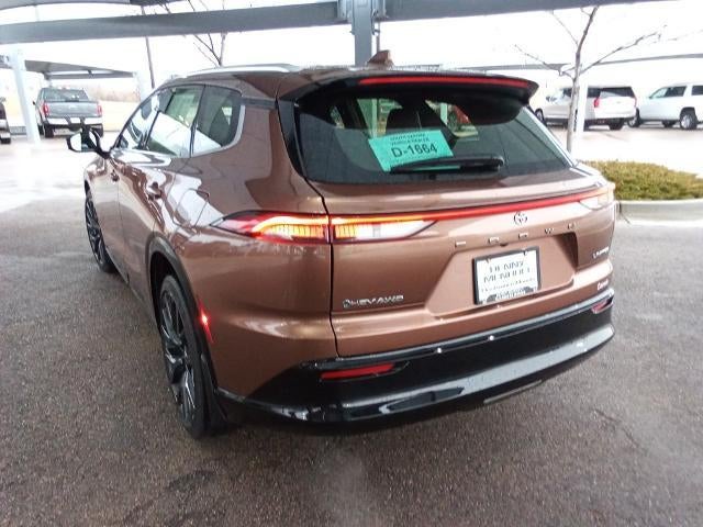 2025 Toyota Crown Signia Limited AWD (Natl)