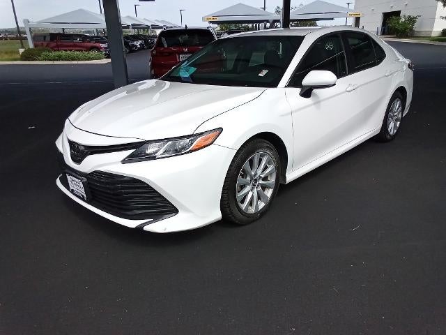 2018 Toyota Camry LE Auto (SE)