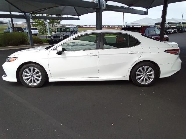 2018 Toyota Camry LE Auto (SE)
