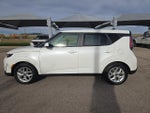 2023 Kia Soul LX IVT