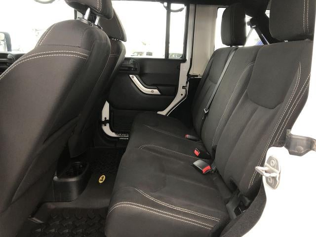 2016 Jeep Wrangler Unlimited 4WD 4dr Sahara