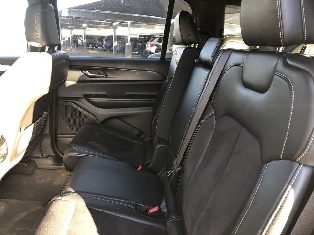 2024 Jeep Grand Cherokee L Altitude 4x4