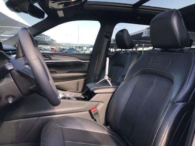 2023 Jeep Grand Cherokee L Overland 4x4