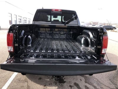 2017 RAM 1500 Laramie 4x4 Crew Cab 5'7" Box