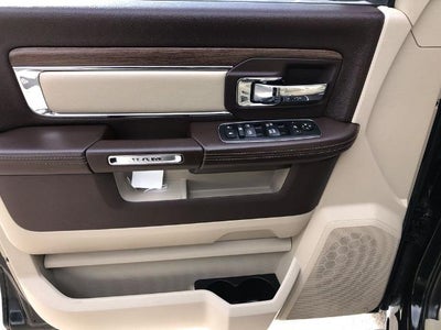 2017 RAM 1500 Laramie 4x4 Crew Cab 5'7" Box