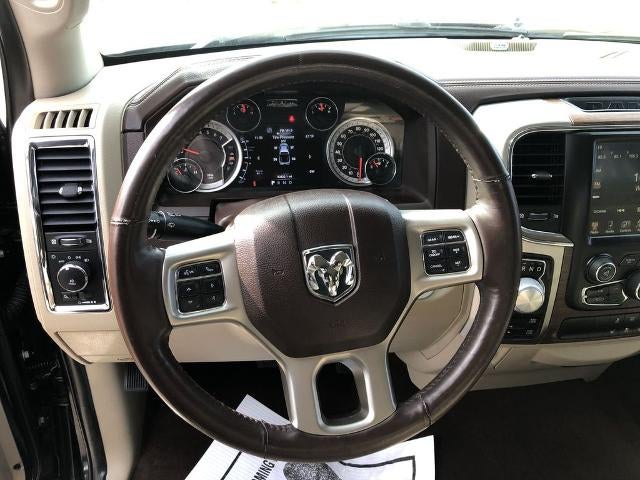 2017 RAM 1500 Laramie 4x4 Crew Cab 5'7" Box