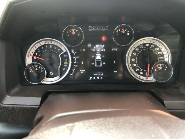 2017 RAM 1500 Laramie 4x4 Crew Cab 5'7" Box