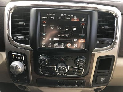 2017 RAM 1500 Laramie 4x4 Crew Cab 5'7" Box