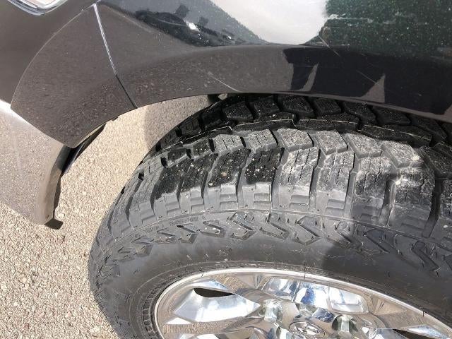 2017 RAM 1500 Laramie 4x4 Crew Cab 5'7" Box