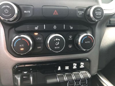 2020 RAM 1500 Big Horn 4x4 Crew Cab 5'7" Box
