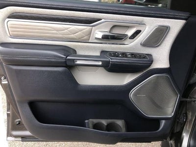 2022 RAM 1500 Limited 4x4 Crew Cab 5'7" Box