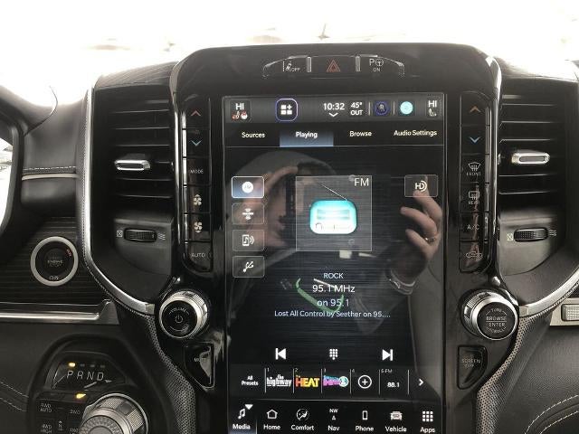 2022 RAM 1500 Limited 4x4 Crew Cab 5'7" Box