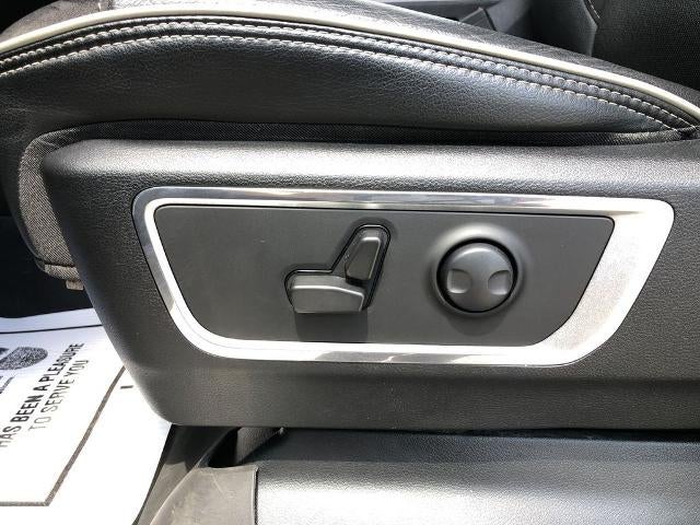 2022 RAM 1500 Laramie 4x4 Crew Cab 5'7" Box