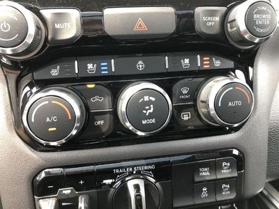 2022 RAM 1500 Laramie 4x4 Crew Cab 5'7" Box