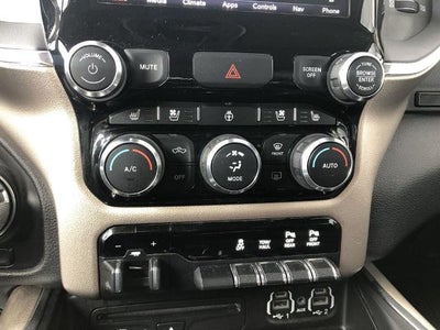 2019 RAM 1500 Laramie 4x4 Crew Cab 5'7" Box