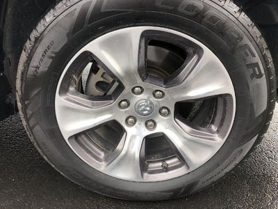2019 RAM 1500 Laramie 4x4 Crew Cab 5'7" Box