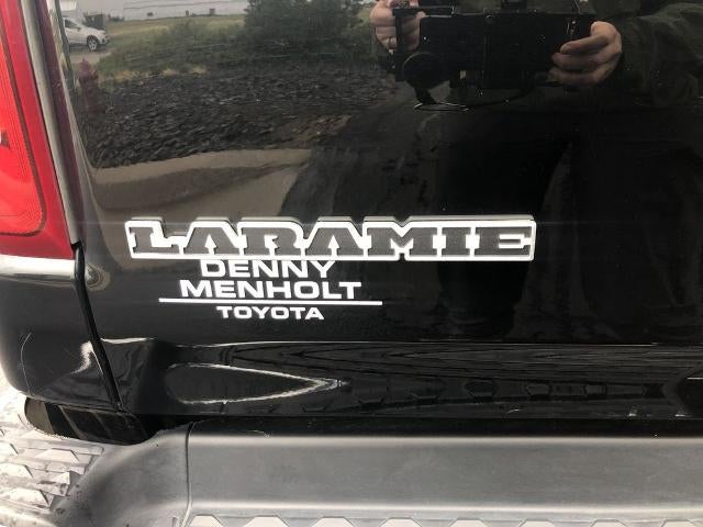 2019 RAM 1500 Laramie 4x4 Crew Cab 5'7" Box