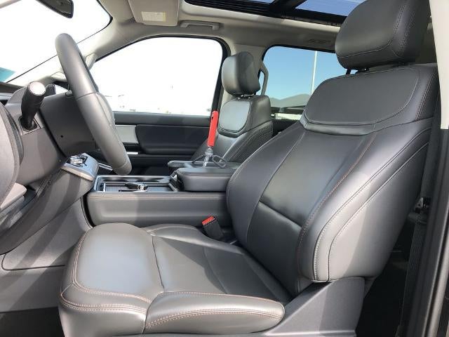 2025 Ford Expedition Max Active 4x4