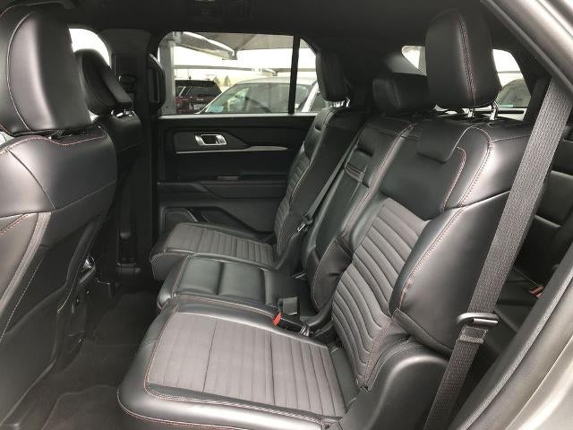 2025 Ford Explorer ST-Line 4WD