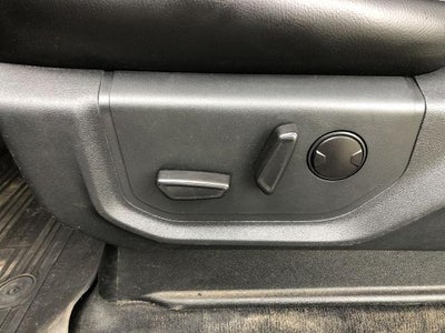 2022 Ford Super Duty F-250 SRW LARIAT 4WD Crew Cab 6.75' Box