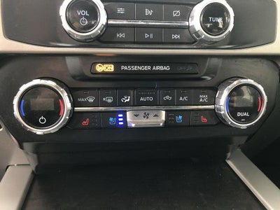 2022 Ford Super Duty F-250 SRW LARIAT 4WD Crew Cab 6.75' Box