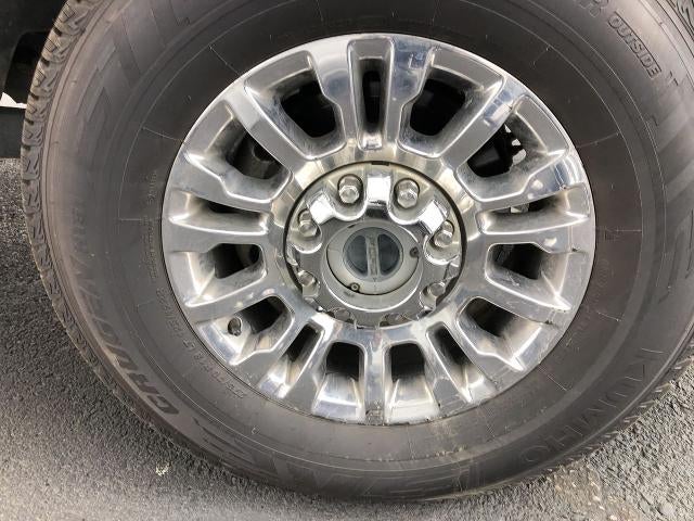2022 Ford Super Duty F-250 SRW LARIAT 4WD Crew Cab 6.75' Box