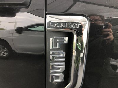 2022 Ford Super Duty F-250 SRW LARIAT 4WD Crew Cab 6.75' Box