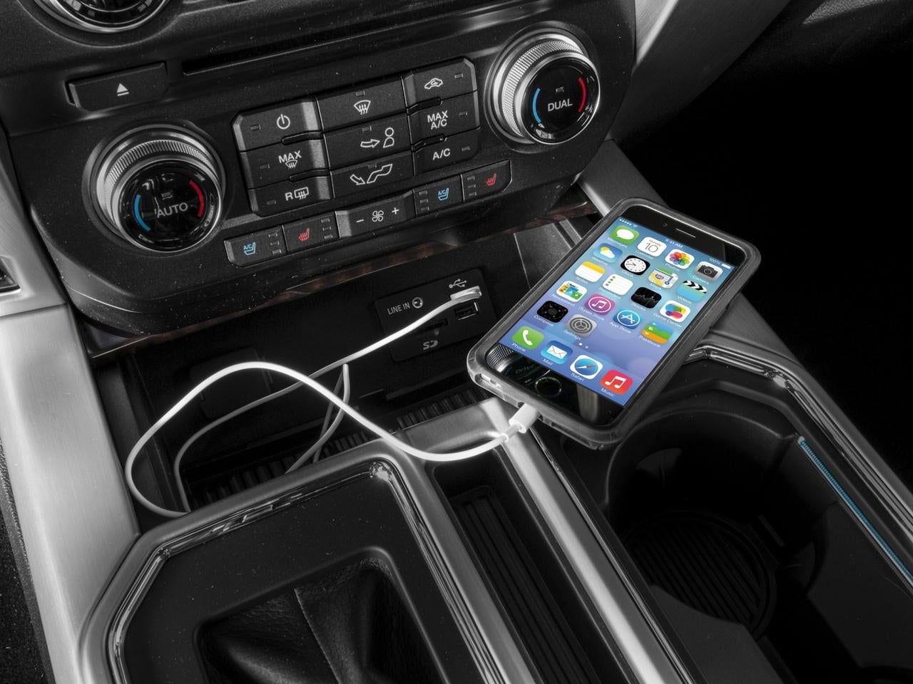 2016 Ford F-150 4WD SuperCrew 5-1/2 Ft Box Platinum