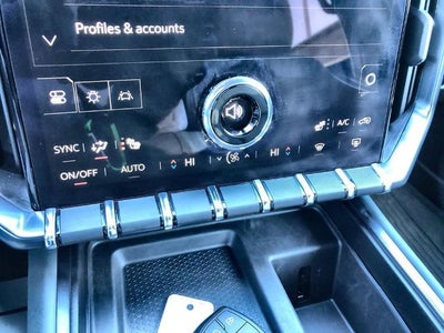 2025 GMC Acadia AWD AT4