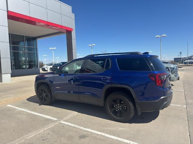 2023 GMC Acadia AWD AT4