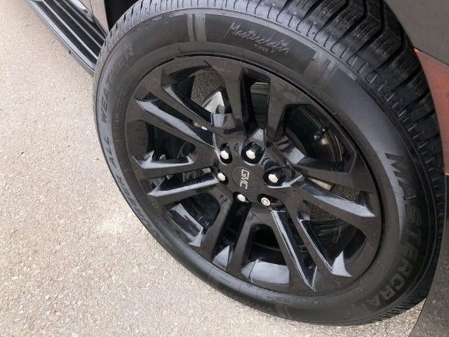 2023 GMC Yukon XL 4WD 4dr SLT