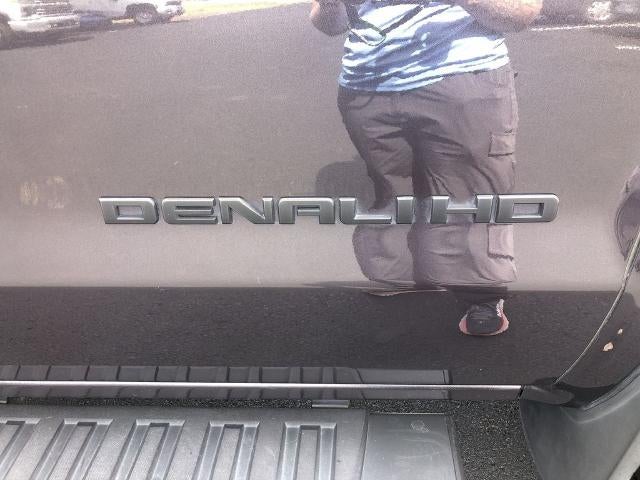 2015 GMC Sierra 2500 HD Crew Cab Standard Box 4-Wheel Drive Denali