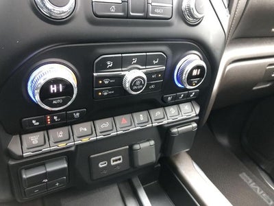 2022 GMC Sierra 2500 HD Crew Cab Standard Box 4-Wheel Drive Denali