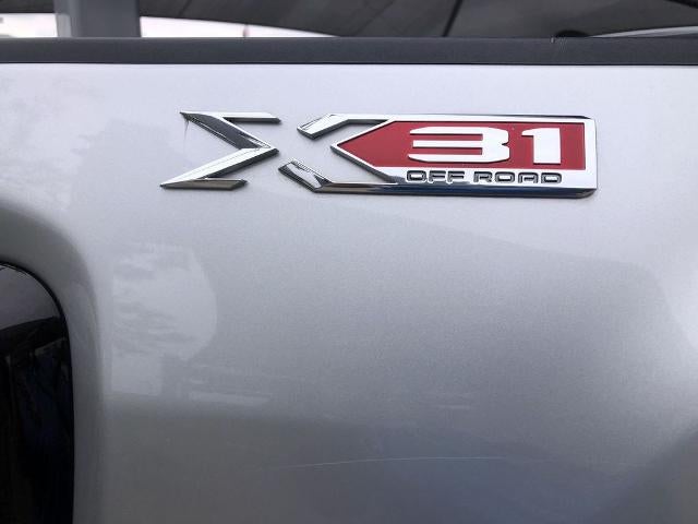 2022 GMC Sierra 3500HD Crew Cab Standard Box 4-Wheel Drive SLT