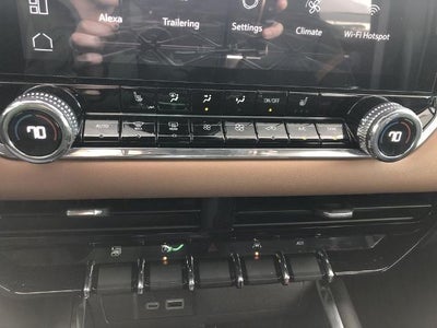 2024 GMC Canyon Crew Cab Short Box 4-Wheel Drive AT4