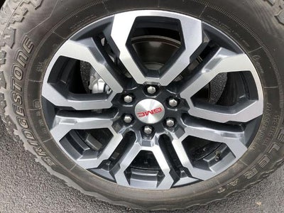 2024 GMC Canyon Crew Cab Short Box 4-Wheel Drive AT4