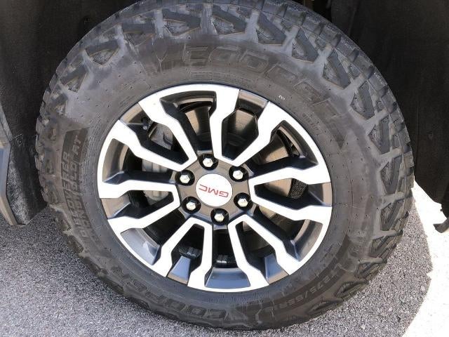 2022 GMC Sierra 1500 Limited Crew Cab Standard Box 4-Wheel Drive AT4
